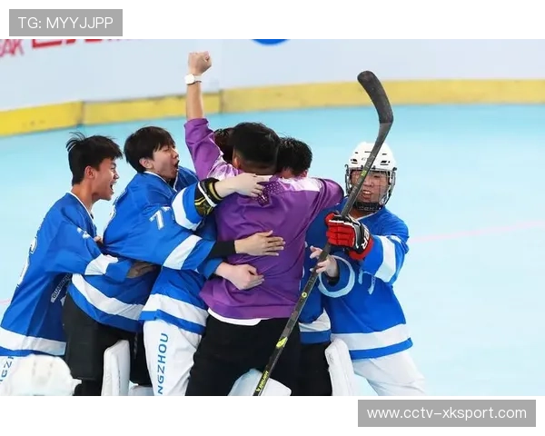 粤港澳大湾区U15体俱组冠军：广州男子队与女子队